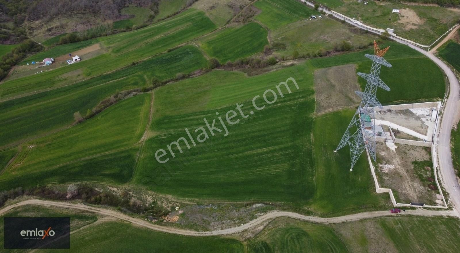 Emlaxo'dan Derince Karagöllüde Emsalsiz Arazi!