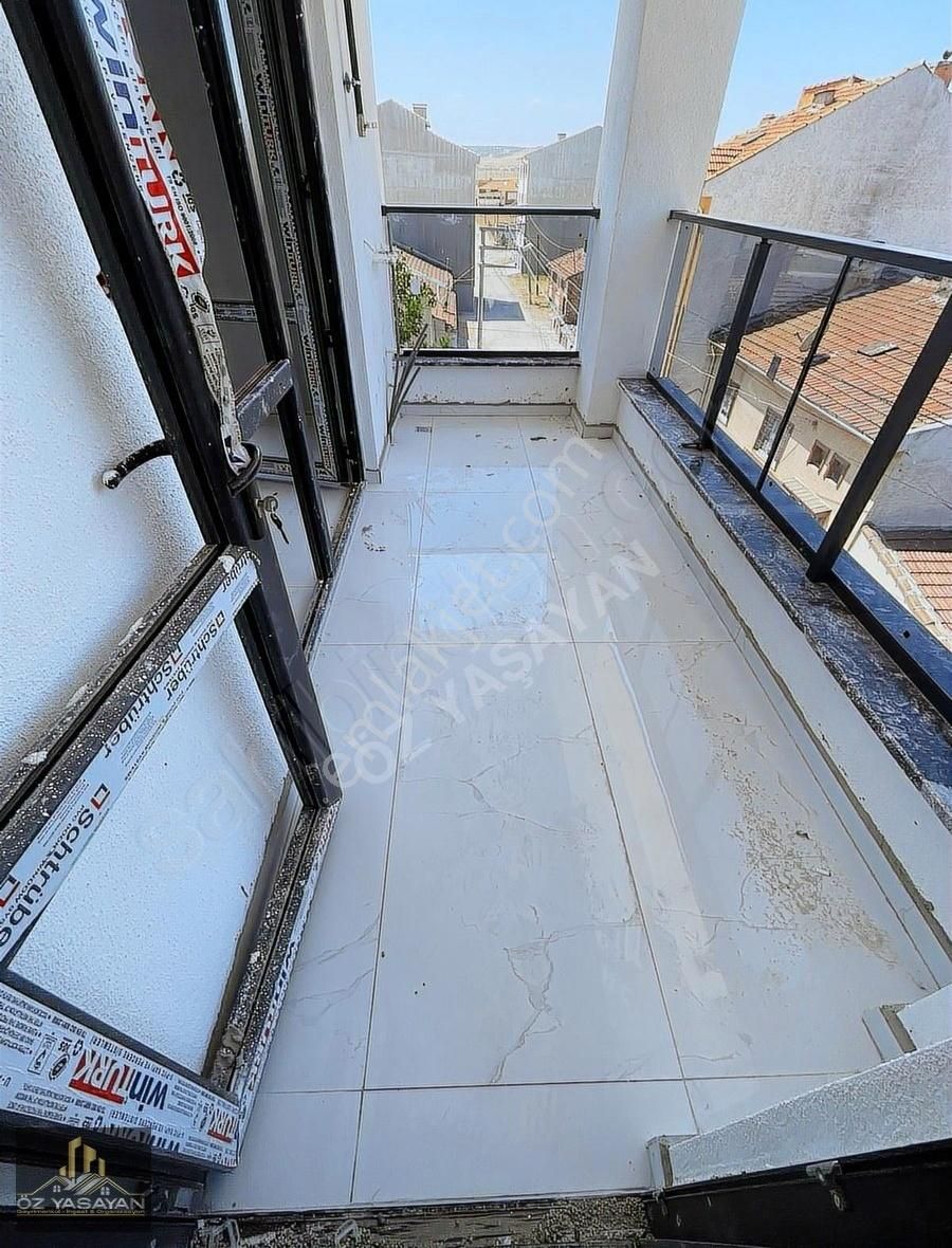 Öz Yaşayandan Yerden Isıtmalı 2+0 60 M2 Daire Açelya Durağı Yakı