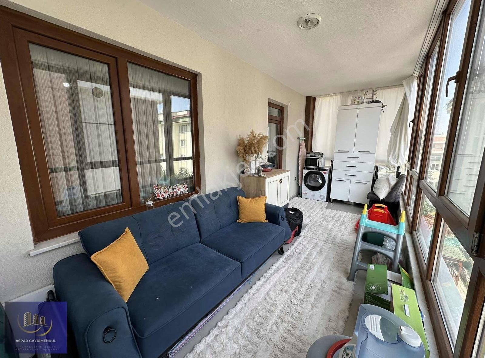 Şafak Cadddesinin En Geniş Satılık 3 Cepheli Arakat 2+1 Dairesi - Görsel 4