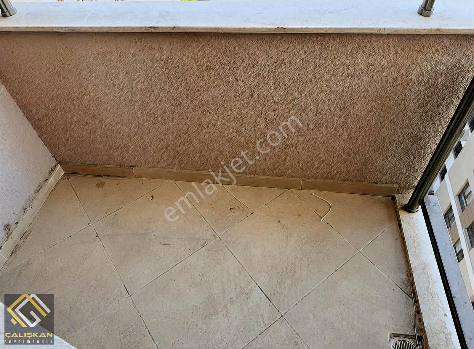 Çalışkan'dan Site İçerisinde Havuzlu Ara Kat Daire - Görsel 2