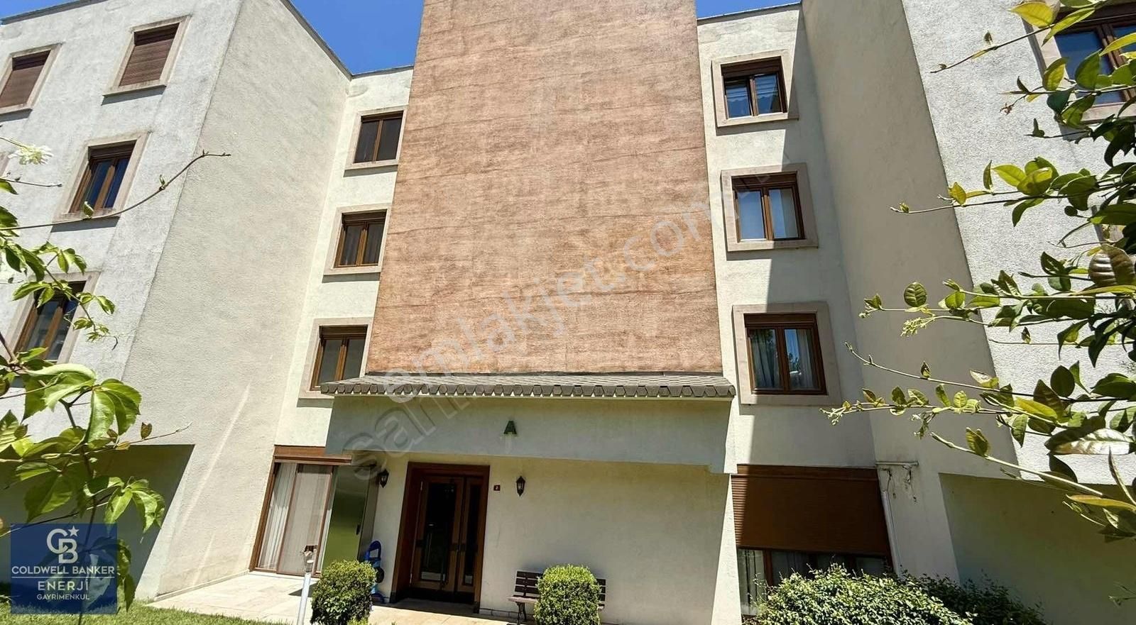 Bahçeşehir Spradon Teras Evler Kiralık 4,5+1 Daire Vadimanzaralı