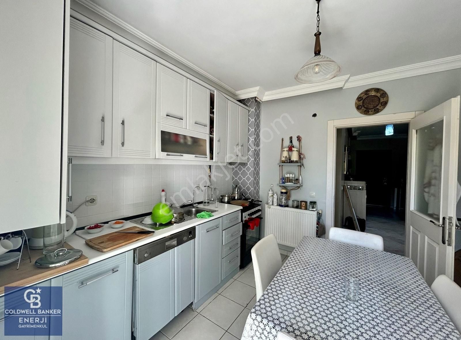 Bahçeşehir 2. Kısım Satılık 3+1 Daire Yeşillikler İçinde 185 M2 - Görsel 13