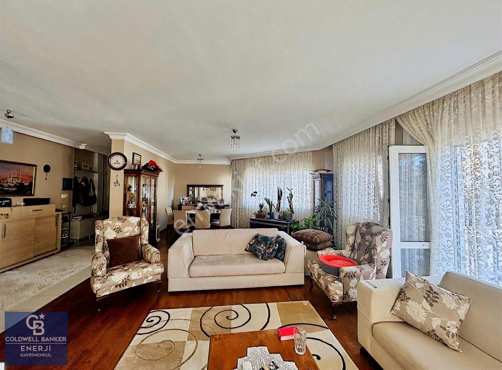 Bahçeşehir 2. Kısım Satılık 3+1 Daire Yeşillikler İçinde 185 M2 - Görsel 4