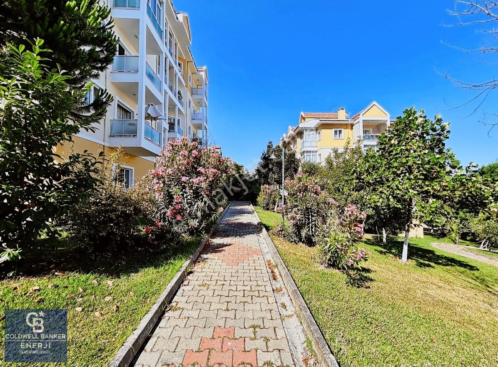 Bahçeşehir 2. Kısım Satılık 3+1 Daire Yeşillikler İçinde 185 M2 - Görsel 5