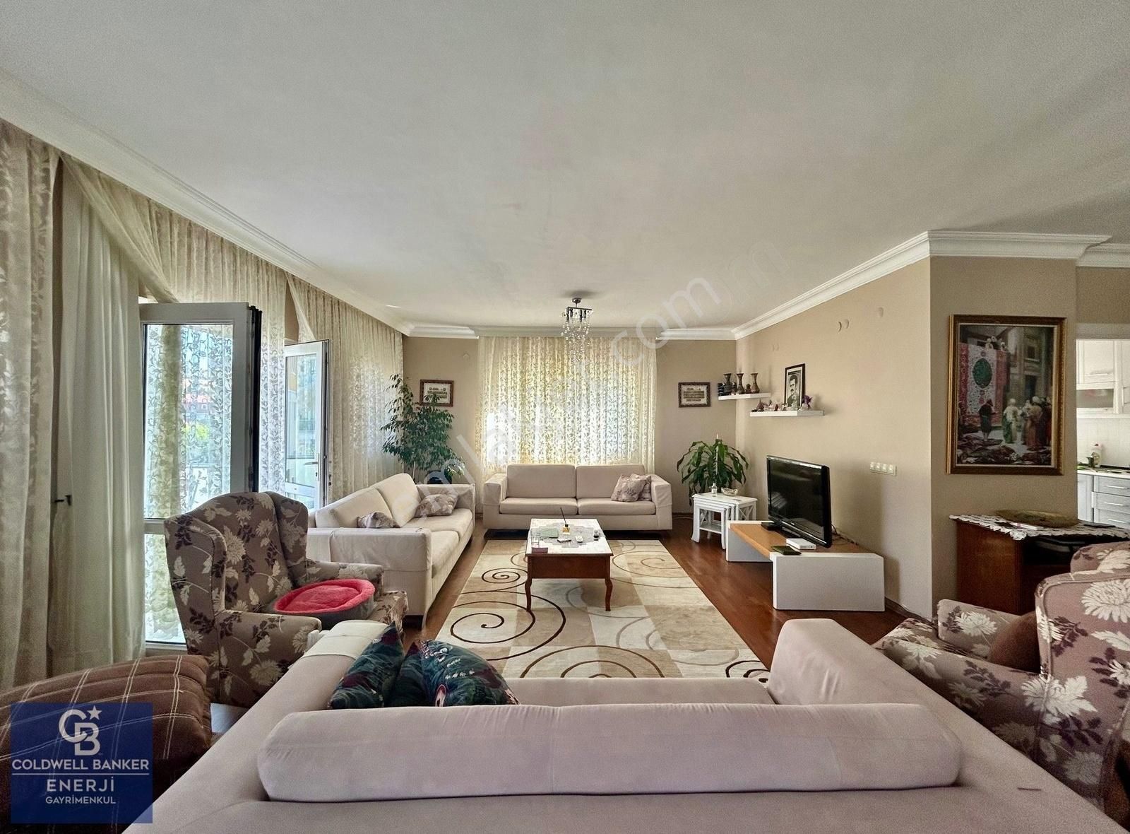 Bahçeşehir 2. Kısım Satılık 3+1 Daire Yeşillikler İçinde 185 M2 - Görsel 10