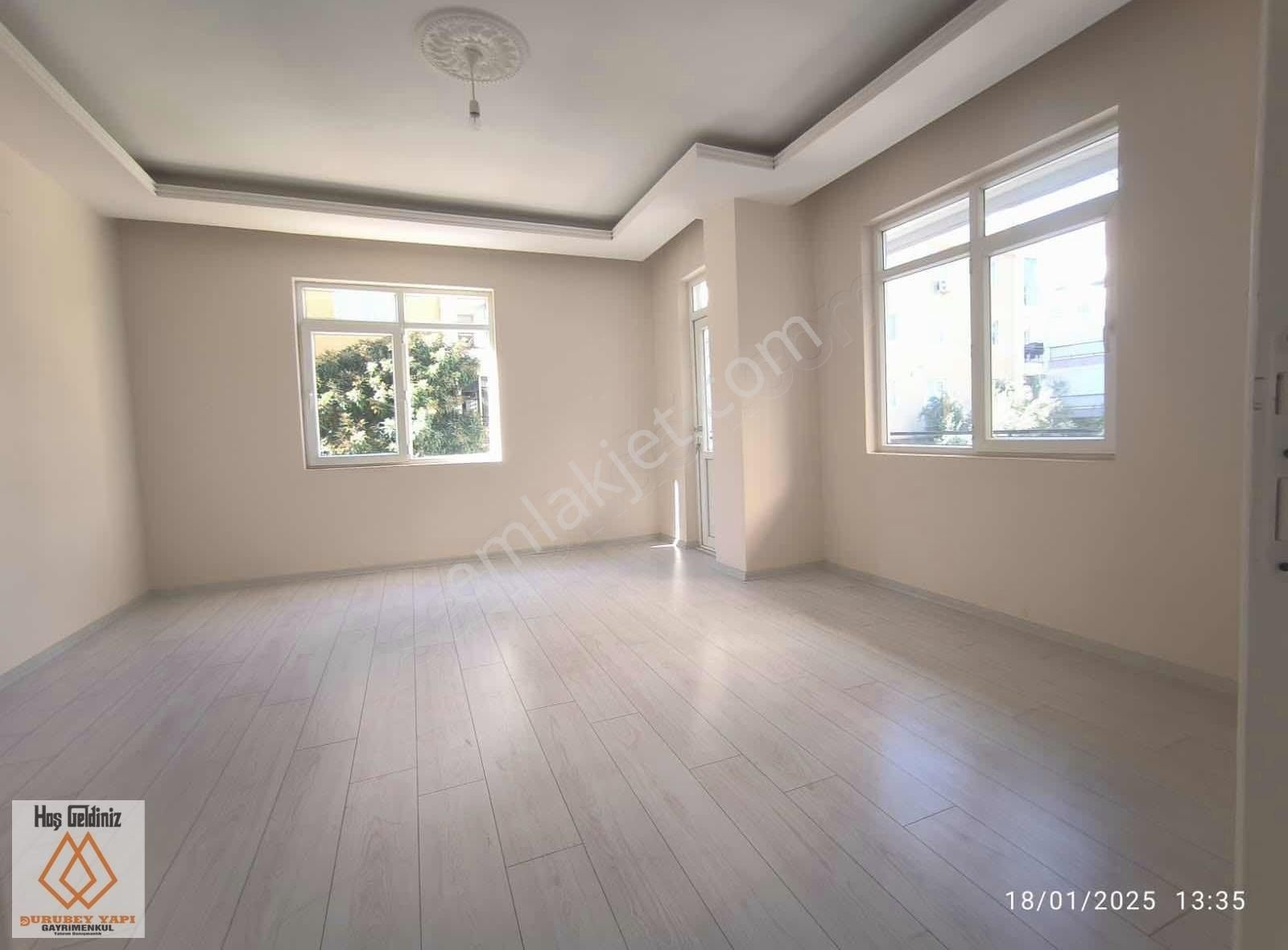 Konukseverde Ful Tadilatlı 3+1 Daire