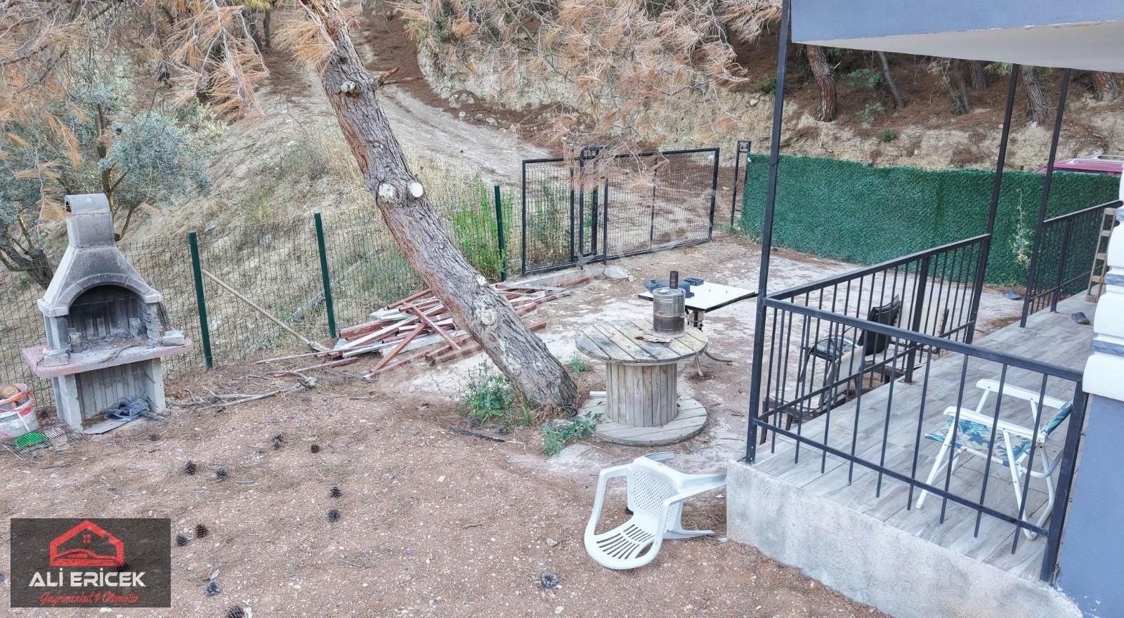Kemalpaşa Ulucakta Merkeze Yakın Lokasyonda Müstakil Evli Bahçe - Görsel 5