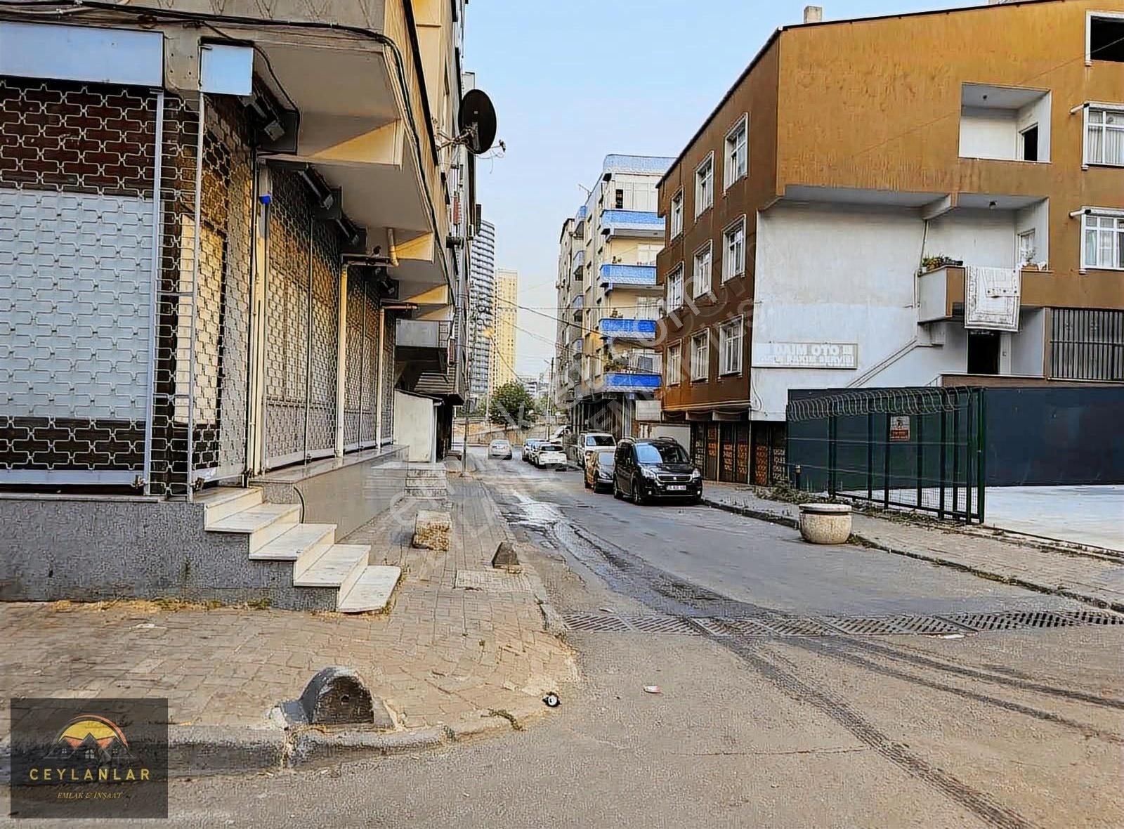212 Nin Karşısında İkitellinin Girişinde 300m Kiralık Otopark
