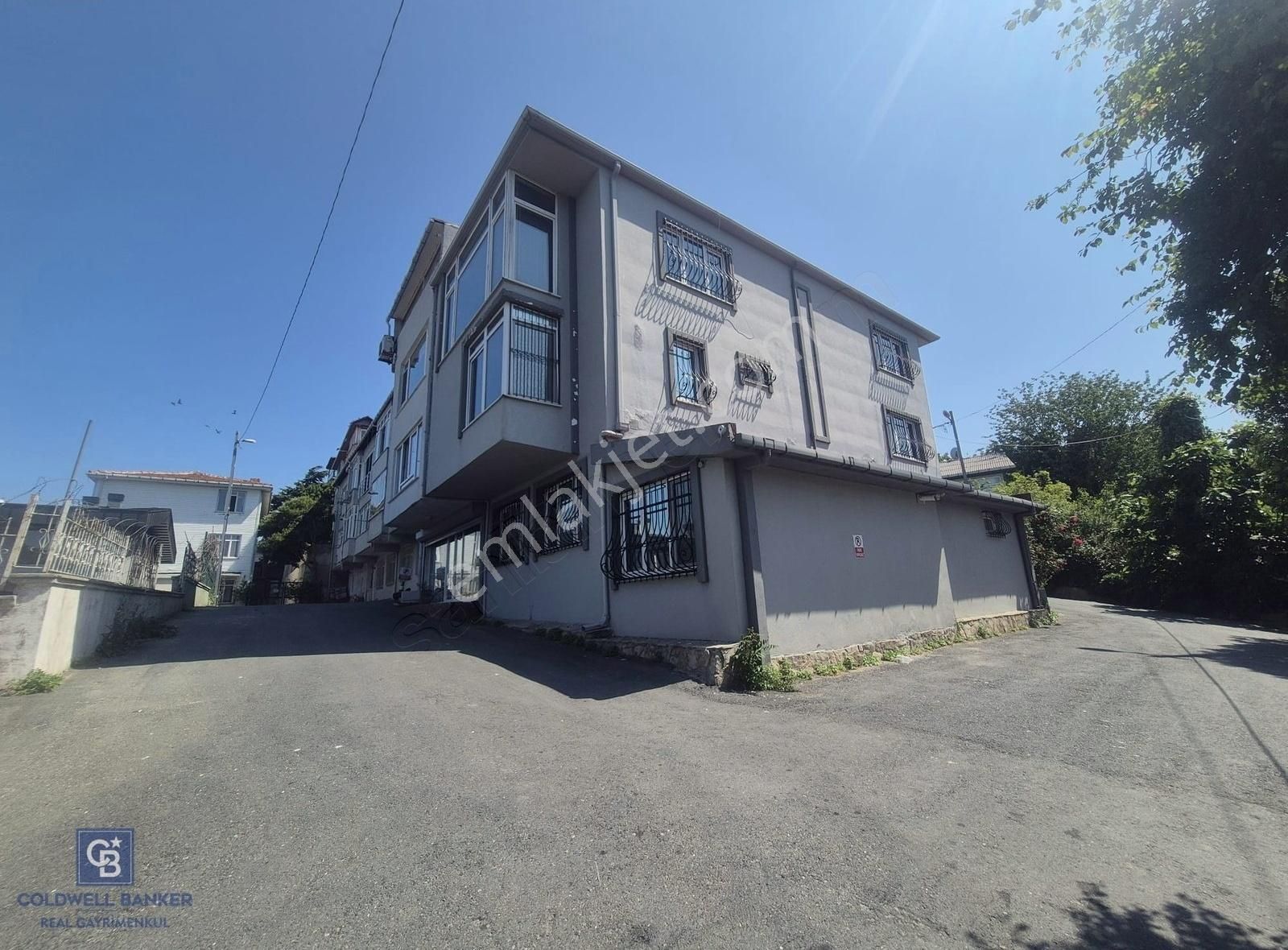 Kireçburnu, Muhteşem Boğaz Manzaralı Kiralık Müstakil Ev