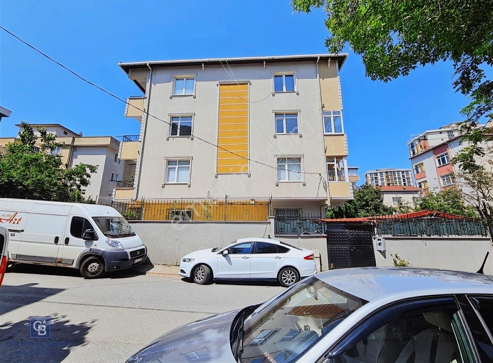 Ümraniye Dudulllu Mahallesinde Giriş Katta Tek 3+1 Kiralık Daire