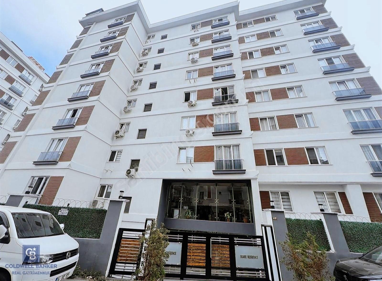 Ataşehir Suare Rezidans'da Ara Katta Balkonlu 2+1 Kiralık