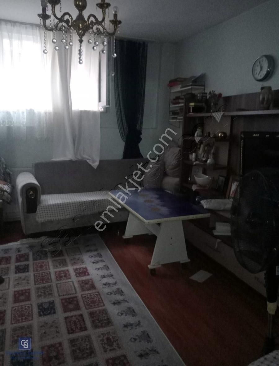 Üsküdar Zeynep Kamil' De Merkeze Yakın 2+1 60 M2 Zemin Kat Daire - Görsel 3