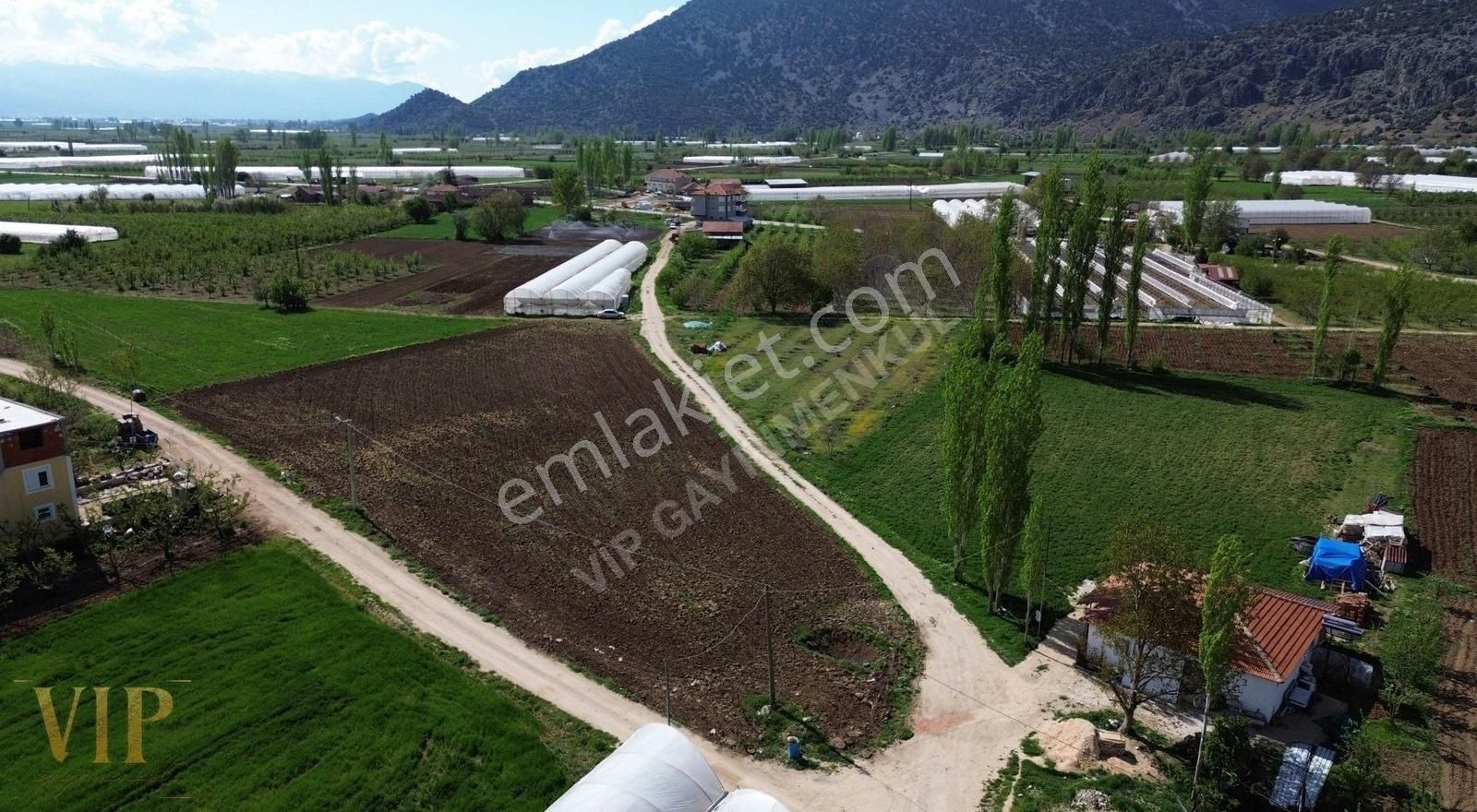 Vip Gayrimenkul'den Yuva Mah. 1.930m²kadastrol Yol Cepheli Arazi - Görsel 8