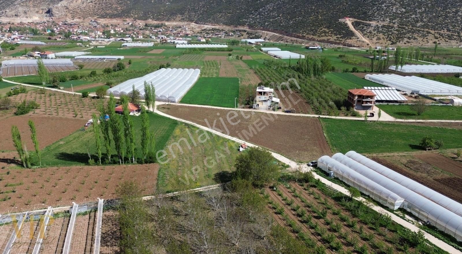 Vip Gayrimenkul'den Yuva Mah. 1.930m²kadastrol Yol Cepheli Arazi - Görsel 6