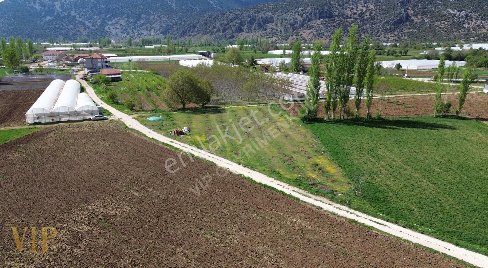 Vip Gayrimenkul'den Yuva Mah. 1.930m²kadastrol Yol Cepheli Arazi - Görsel 12