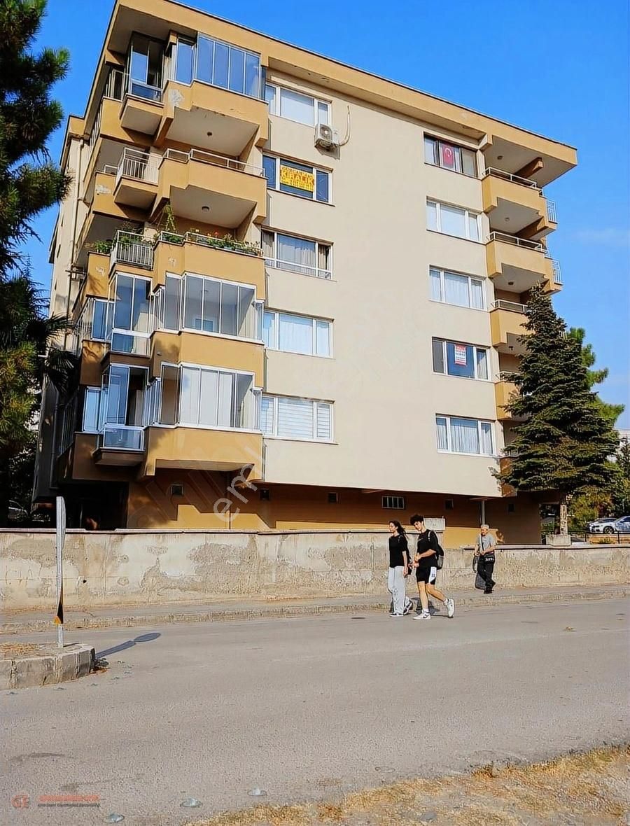 Podyumparka Yakın Geniş Kiralık Daire