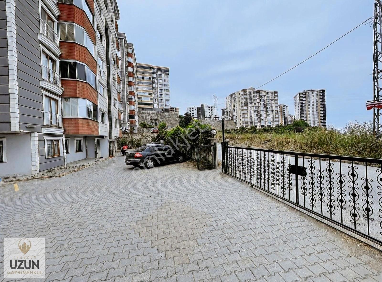 Çukurçayır Siteiçerisin De Doğa Ve Deniz Manzaralı Kiralık Daire