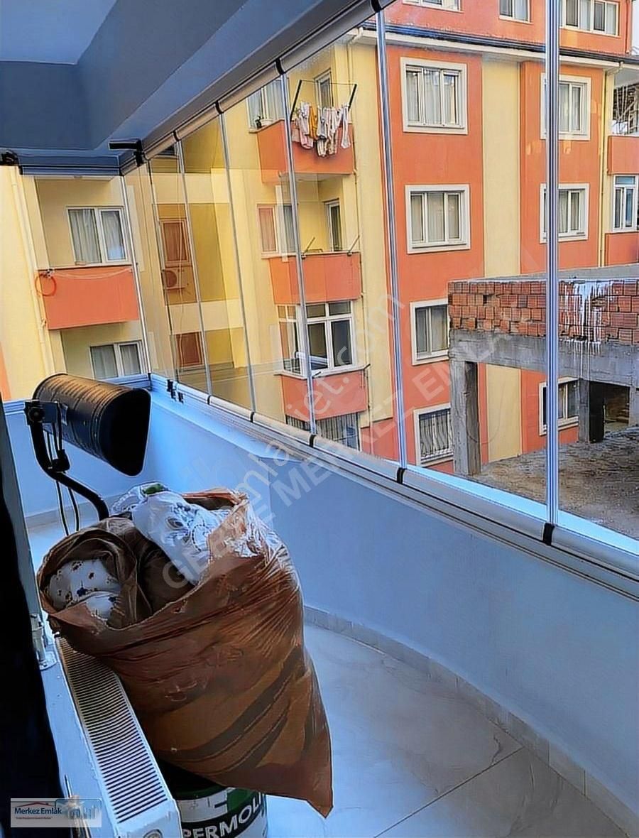 Merkez Emlak Armağan'dan 3+1 İçi Komple Yenilenmiş Genis Ferah - Görsel 8