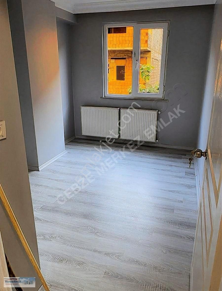 Merkez Emlak Armağan'dan 3+1 İçi Komple Yenilenmiş Genis Ferah - Görsel 6