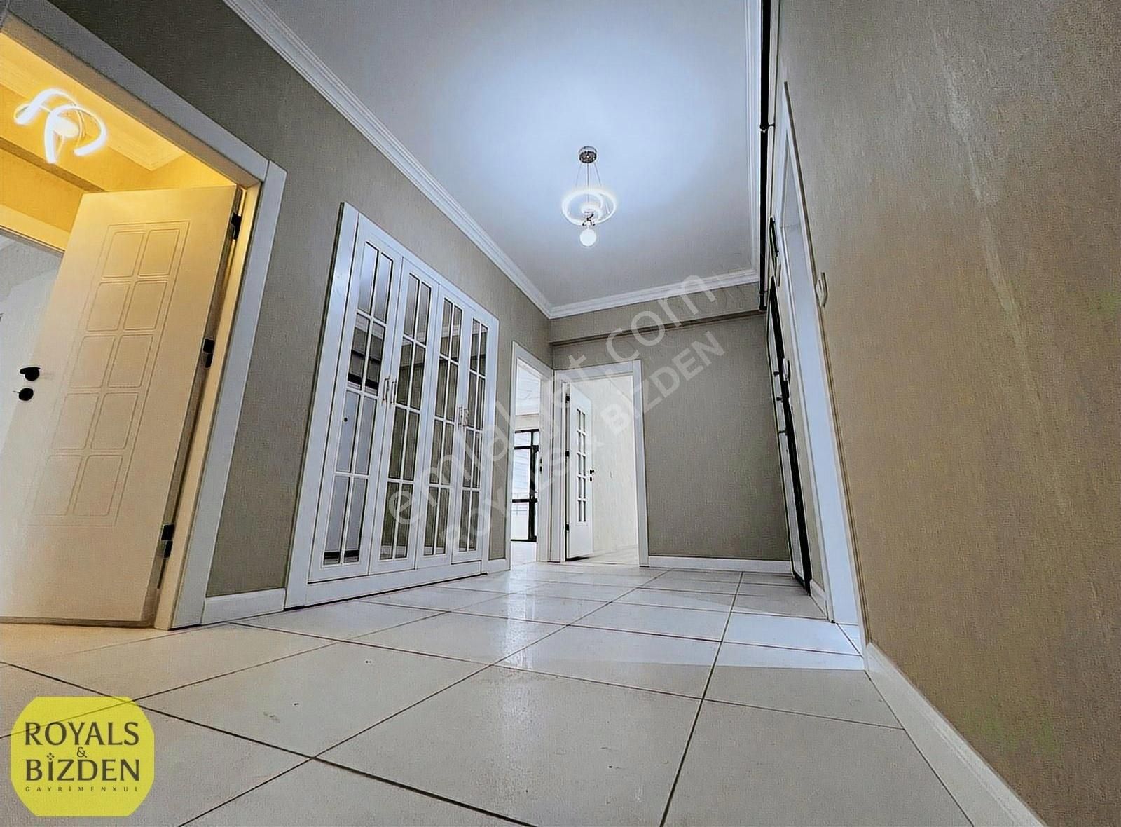 Karatay Fetih Caddesi Yakını Ebeveyn Banyolu 3+1 Site İçi Daire.