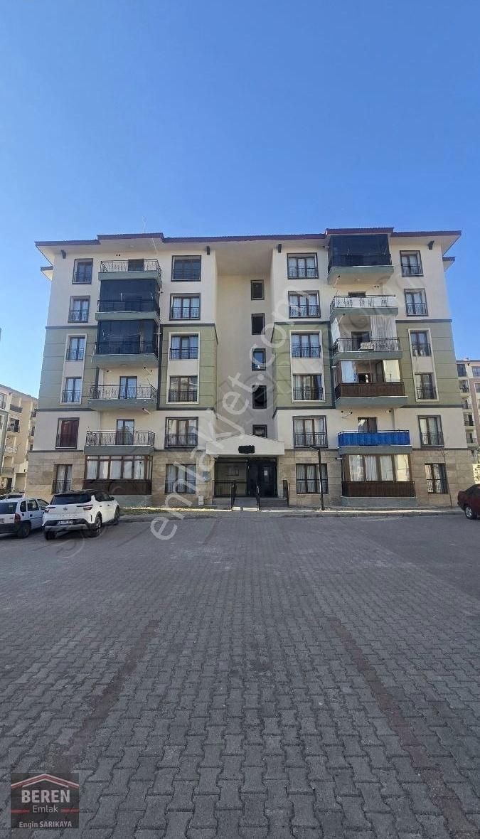 Danişment Gazi Toki De Satılık Masrafsız 2+1 Ara Kat Daire