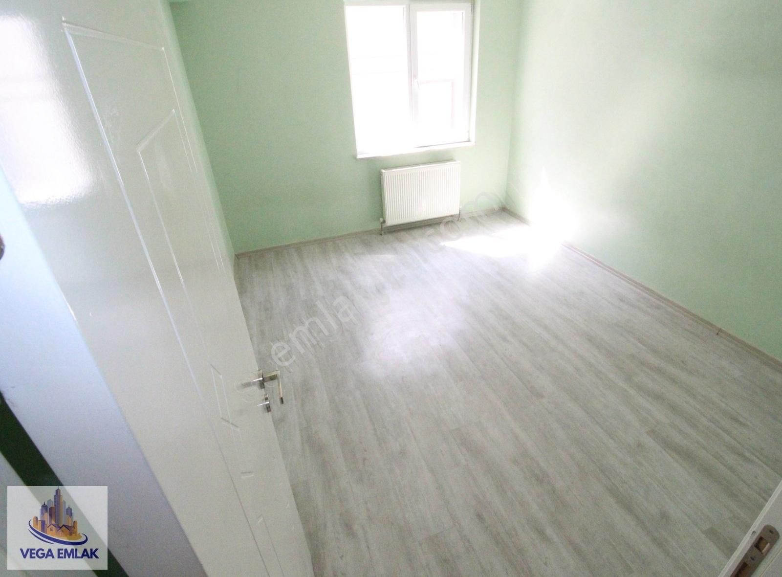 Vega Emlak'tan Fırsat Zafer Fırını Yakını Ara Kat Ön Cephe Daire - Görsel 15