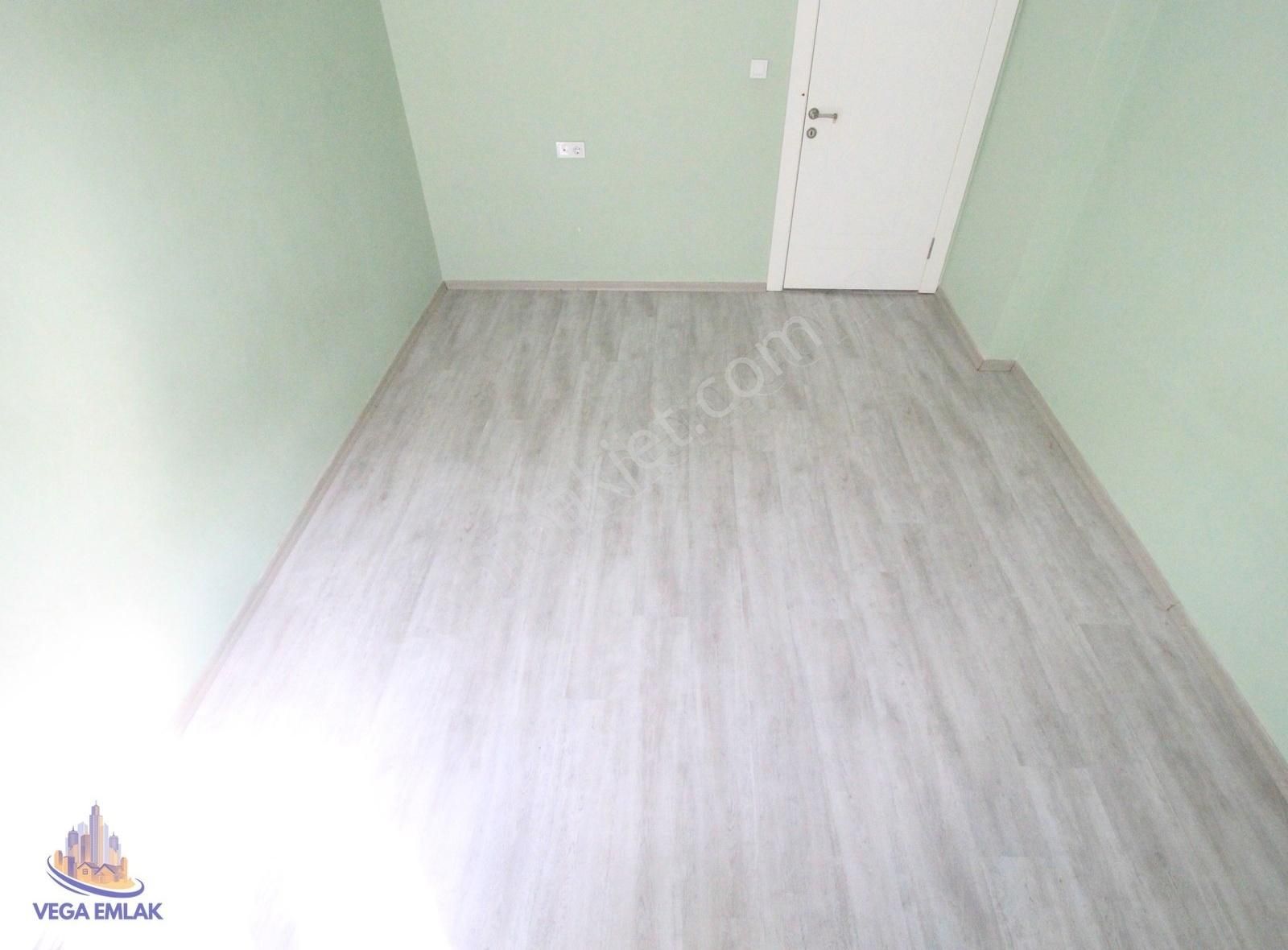 Vega Emlak'tan Fırsat Zafer Fırını Yakını Ara Kat Ön Cephe Daire - Görsel 22