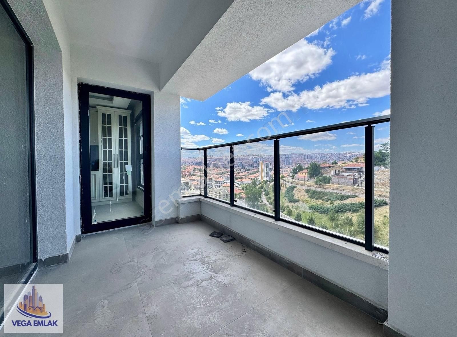 Vega Emlak'tan Protokol Yolu Yakını Full Yapı Lüks Site Dairesi - Görsel 12