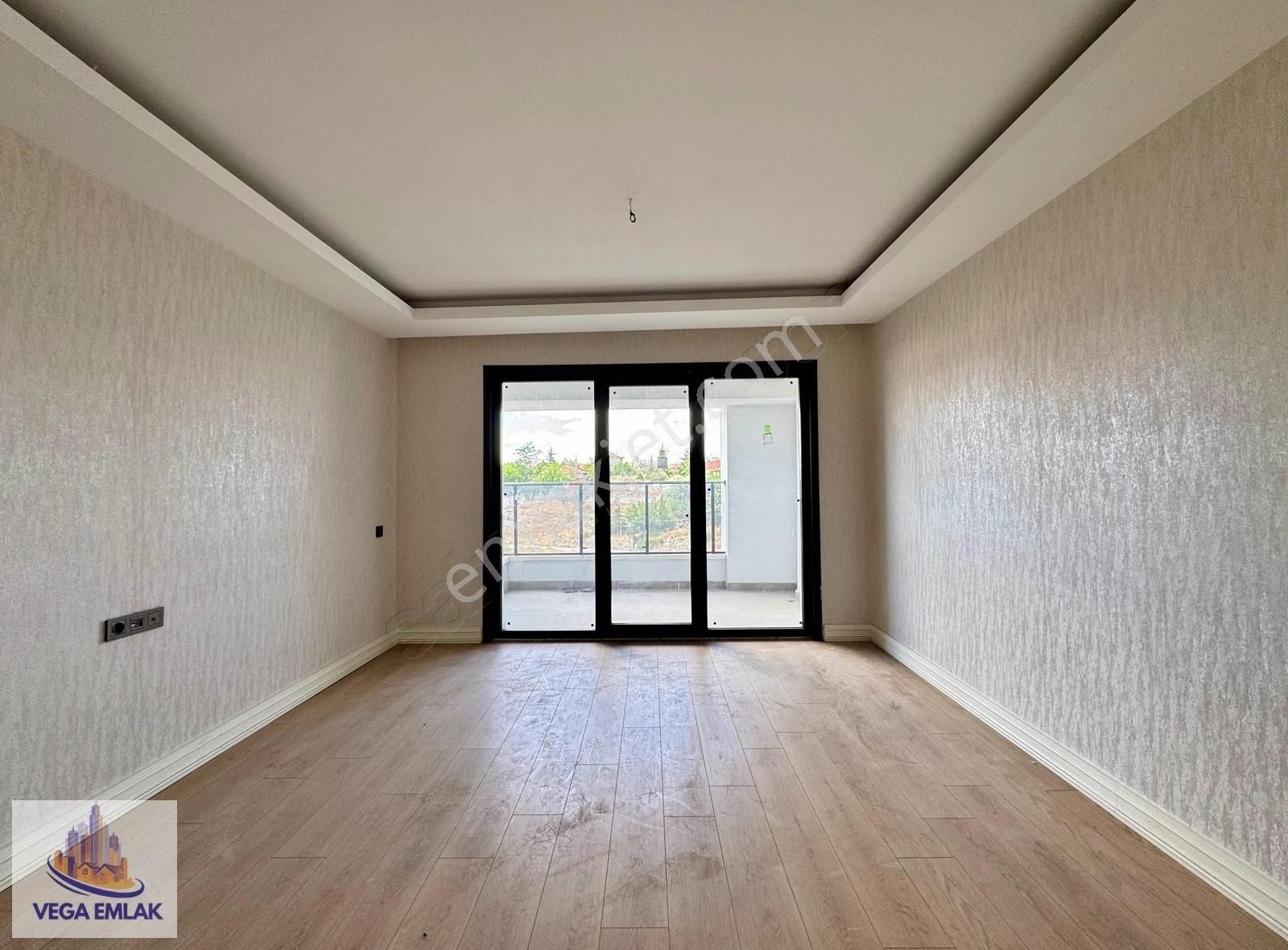 Vega Emlak'tan Protokol Yolu Yakını Full Yapı Lüks Site Dairesi - Görsel 14
