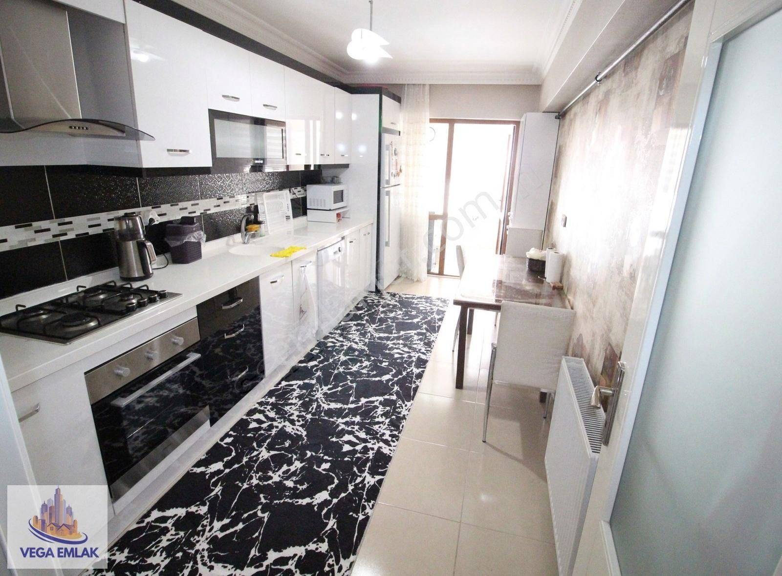 Vega Emlak'tan Yıldıztepe'nin En Güzel Sokağında Fırsat Daire - Görsel 7