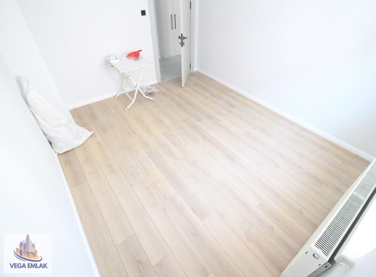 Vega Emlaktan Cadde Yanı Ova Market Yakını Full Yapılı 3+1 Daire - Görsel 29