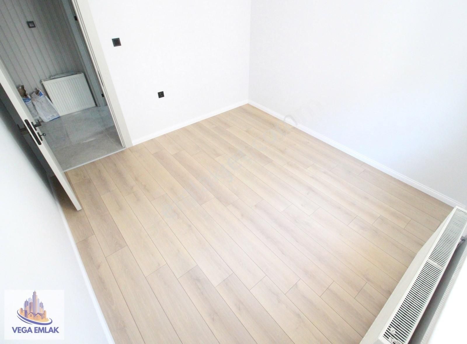 Vega Emlaktan Cadde Yanı Ova Market Yakını Full Yapılı 3+1 Daire - Görsel 13