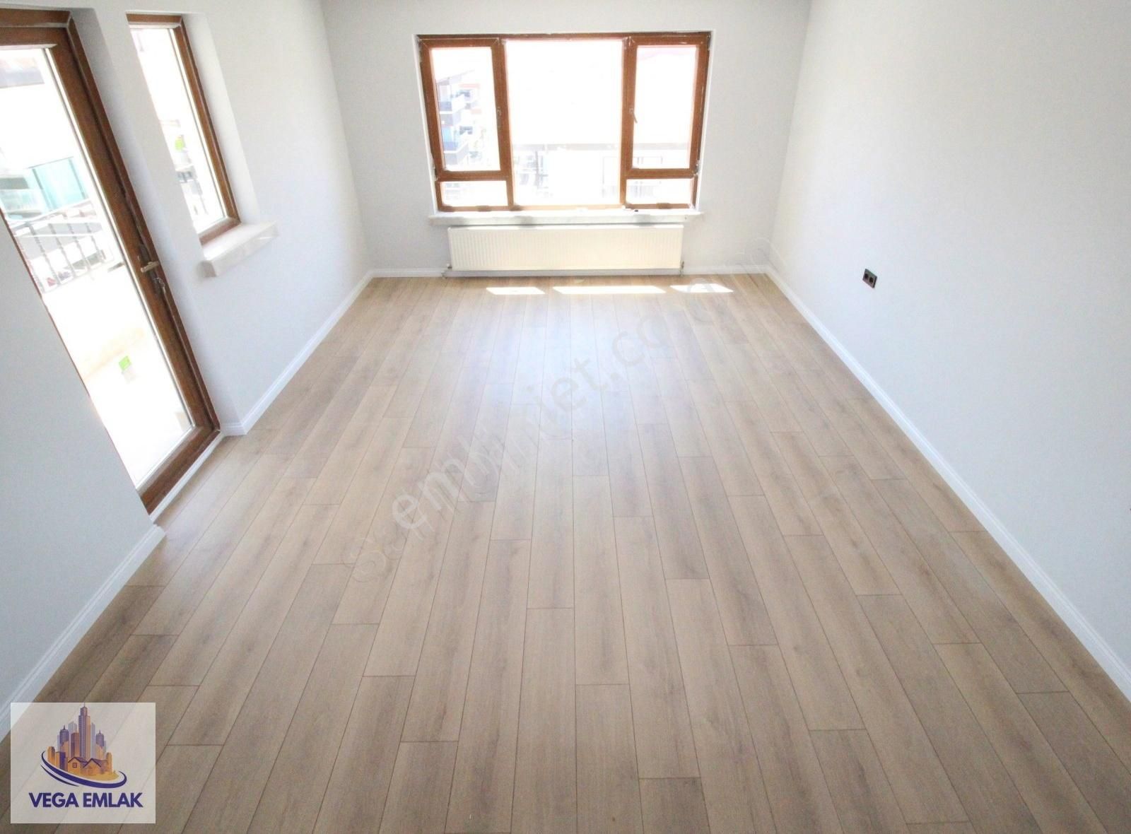 Vega Emlaktan Cadde Yanı Ova Market Yakını Full Yapılı 3+1 Daire - Görsel 8