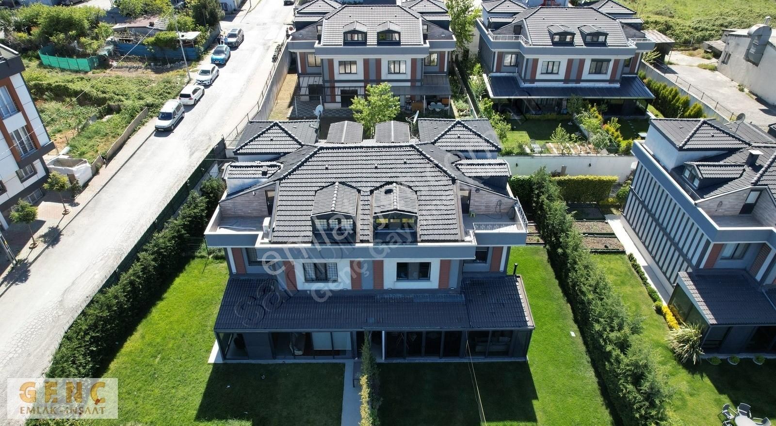 Çok Uyugun Fiyata Satılık 4+2 Villa Kapalı Otopark Havuz