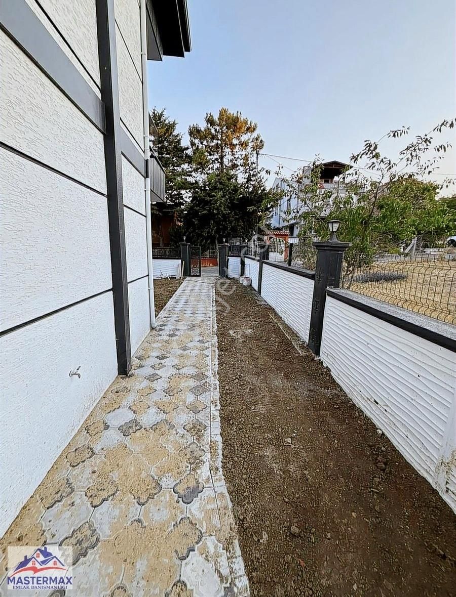 Gümüşyakanın Tam Merkezinde Emsalsiz Sıfır 170 M2 İskanlı Villa - Görsel 14