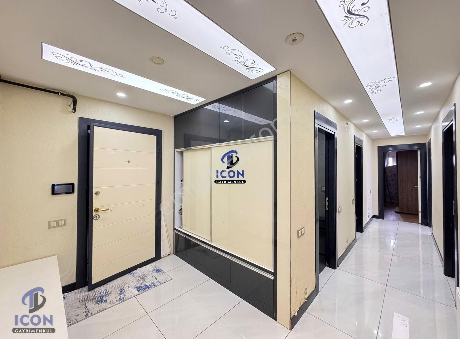 Icon'dan Akdeniz Mah'de Kızartma Mutfaklı Geniş Peyzajlı 4+1 - Görsel 4