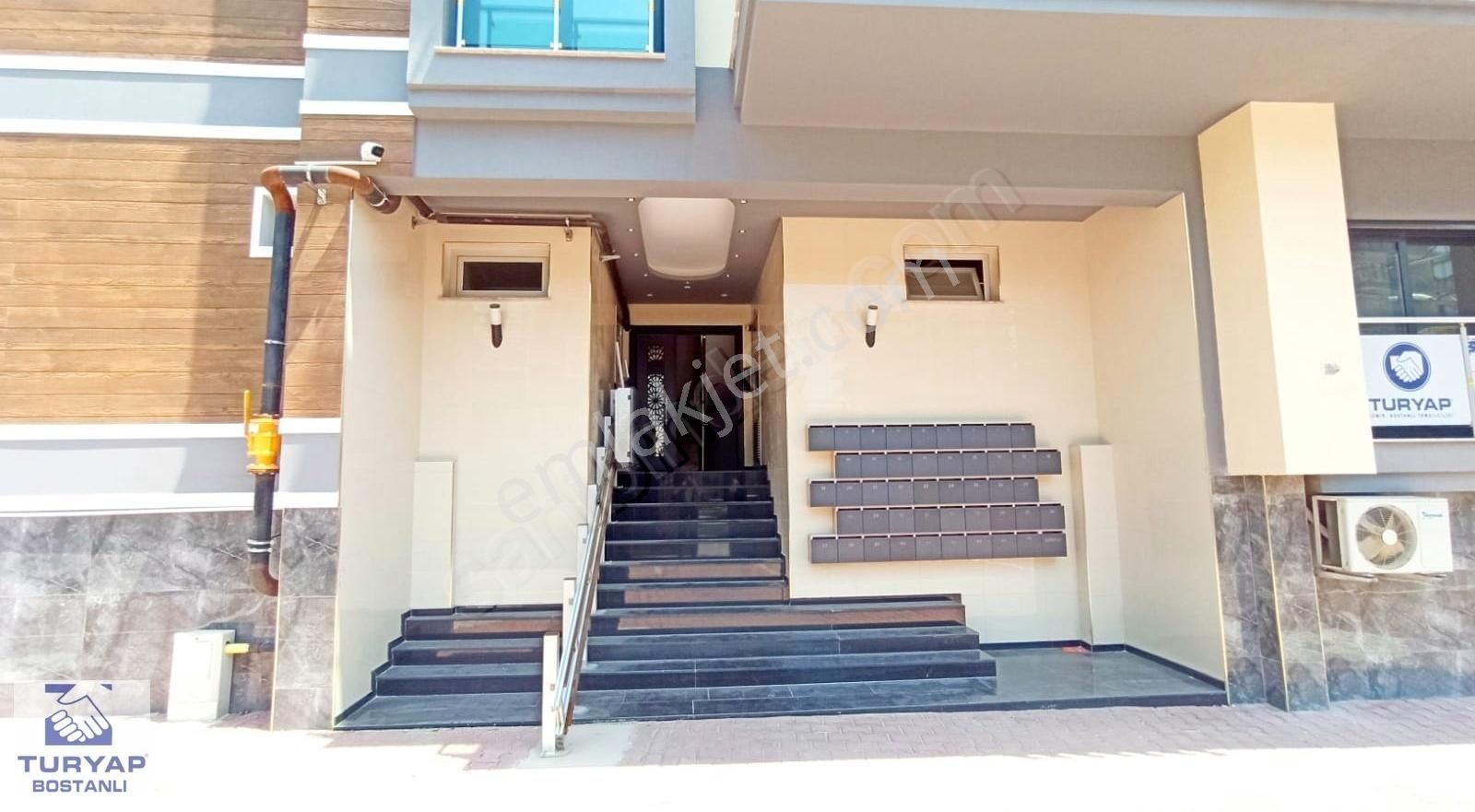 Yalı Mahallesinde Muhteşem Konumlu 1+1 Kiralık Daire