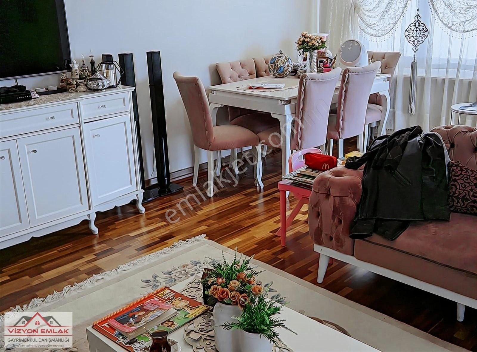 Altıntepe'de 3+2 240 M² Deniz Manzaralı Genç Binada Teraslı - Görsel 13