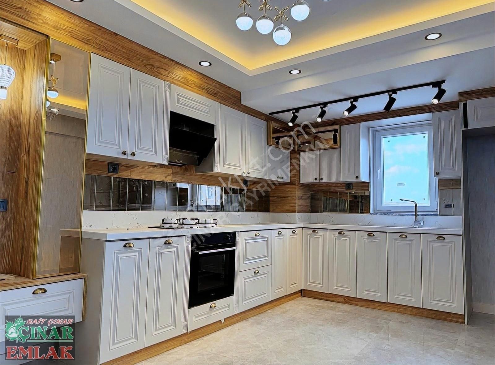 Çınar'dan Menderes'te İşçilik Harikası Geniş Ve Ferah 3+1 Daire! - Görsel 22