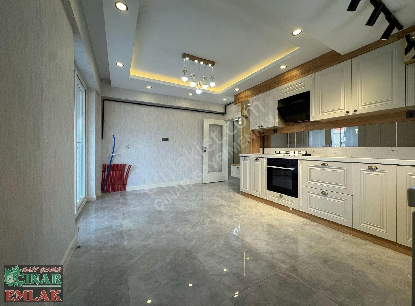 Çınar'dan Menderes'te İşçilik Harikası Geniş Ve Ferah 3+1 Daire! - Görsel 9