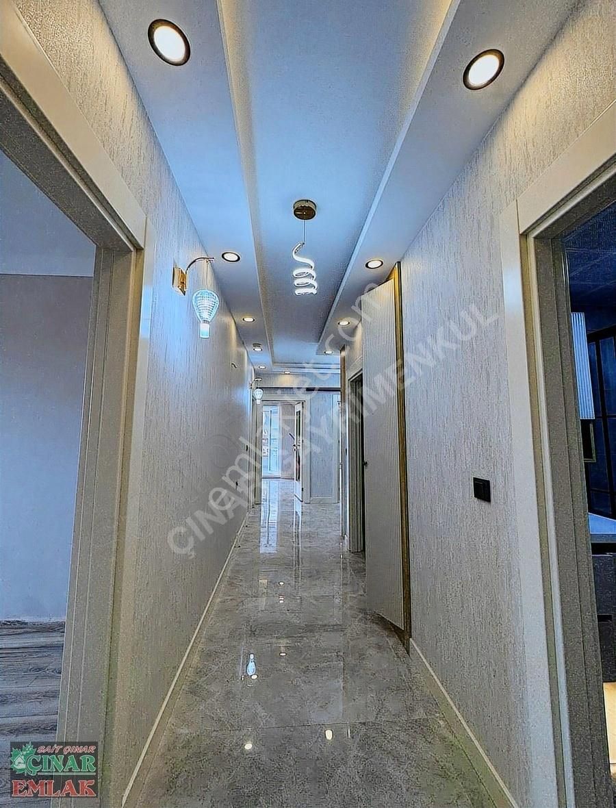 Çınar'dan Menderes'te İşçilik Harikası Geniş Ve Ferah 3+1 Daire! - Görsel 12