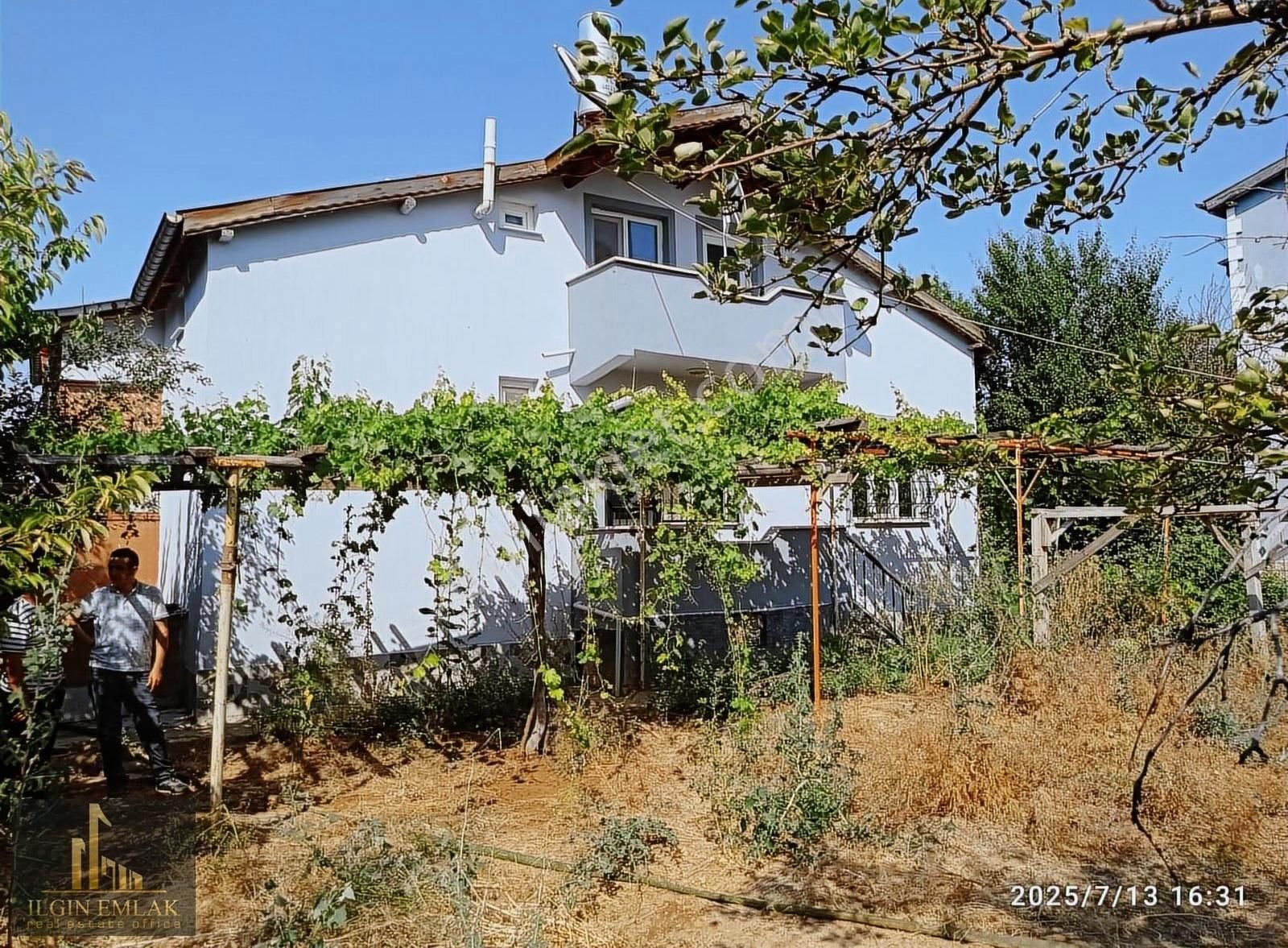 Sadıkköy Yolunda Bahçeli Müstakil Ev - Görsel 5