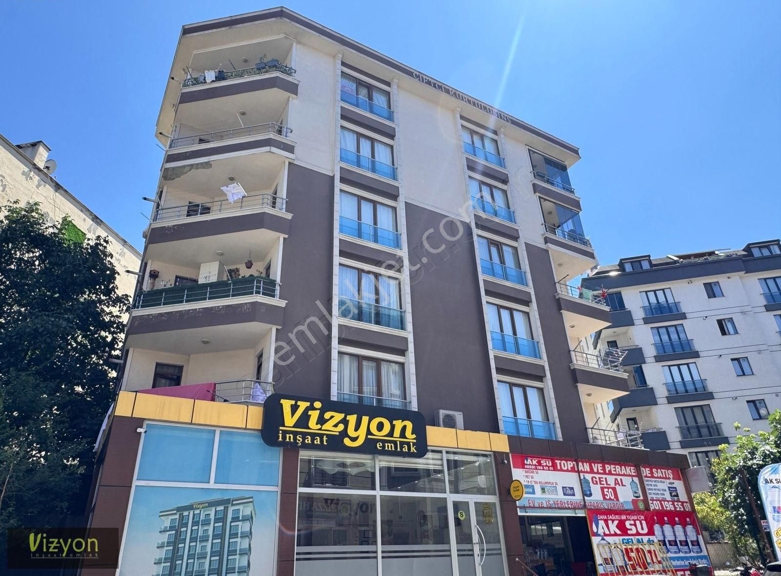 Konumu Süper 2 Tarafı Yol Önü Açık 2+1 Kiralık Daire