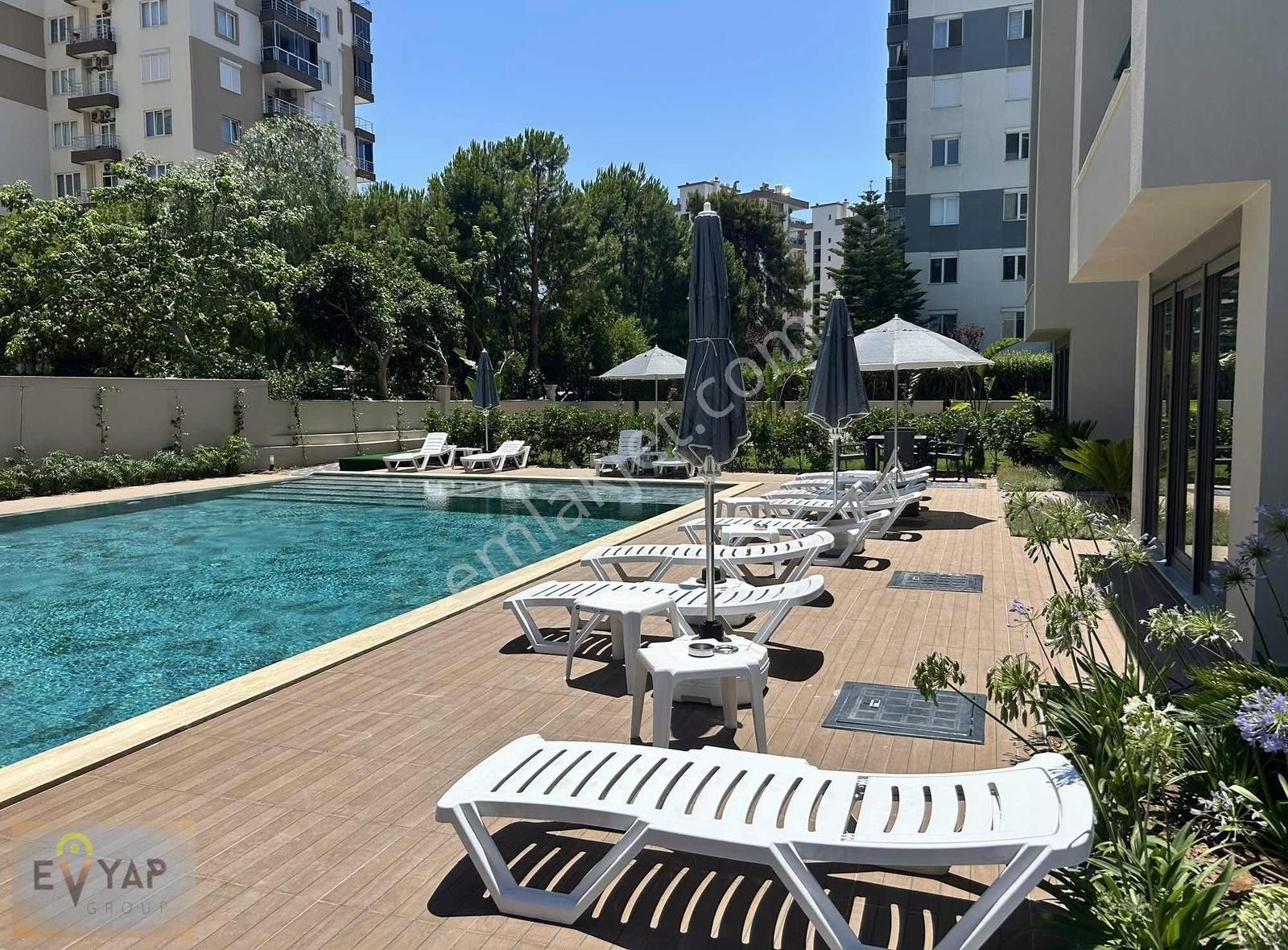 Molla Yusuf Mahallesinde Site İçerisinde 2+1 Satılık Daire