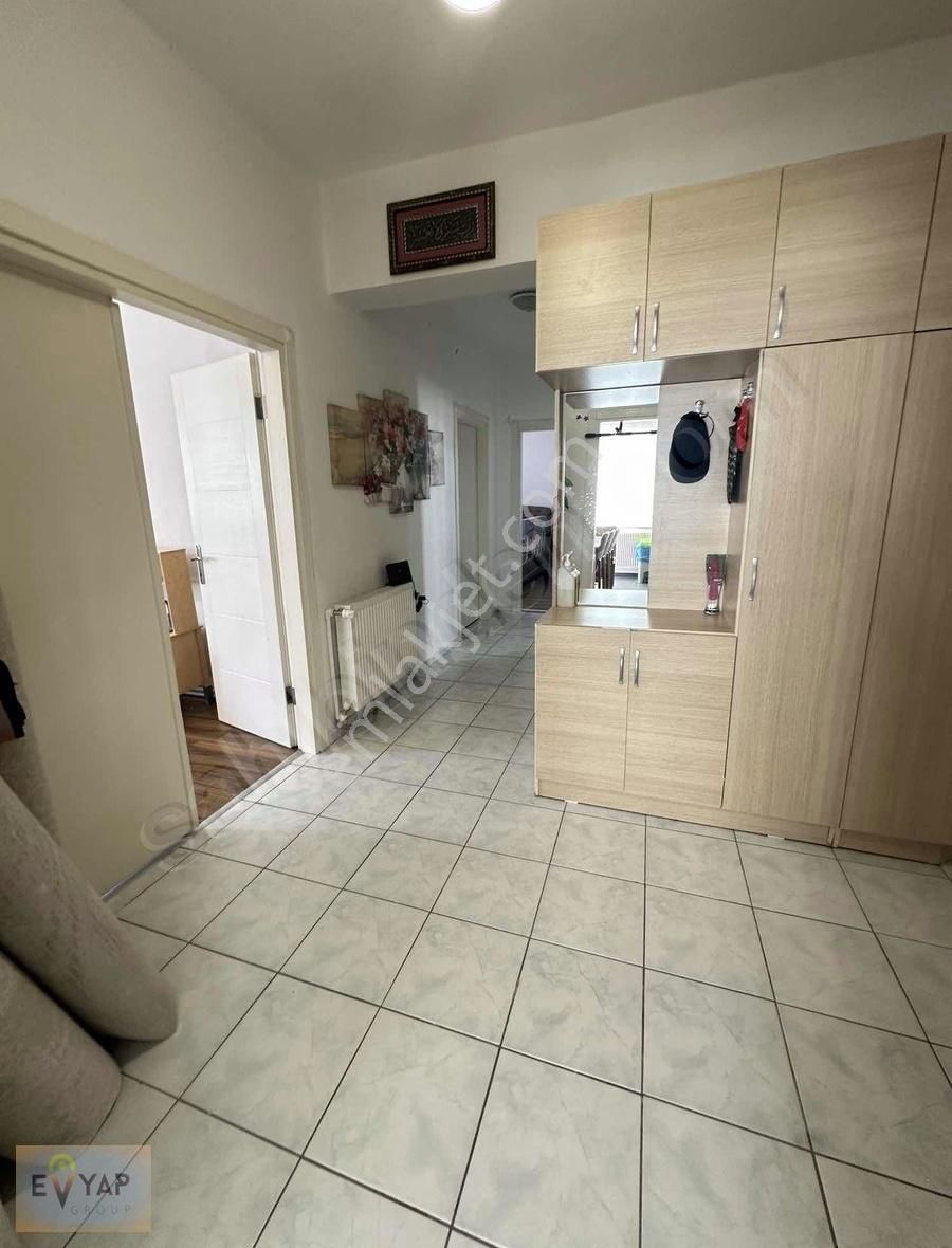 Evyap'tan Üniversite Kafşısı 3+1 Site İçinde Satılık Daire