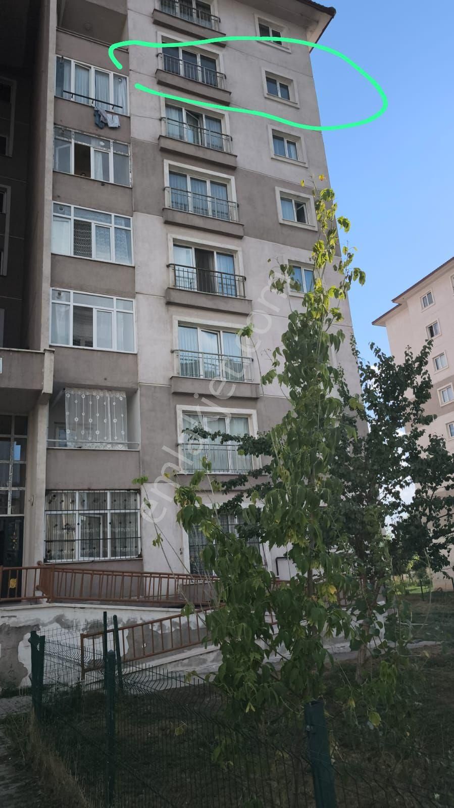 Valilik Karşısı Tokilerde Kiralık Arakat Daire