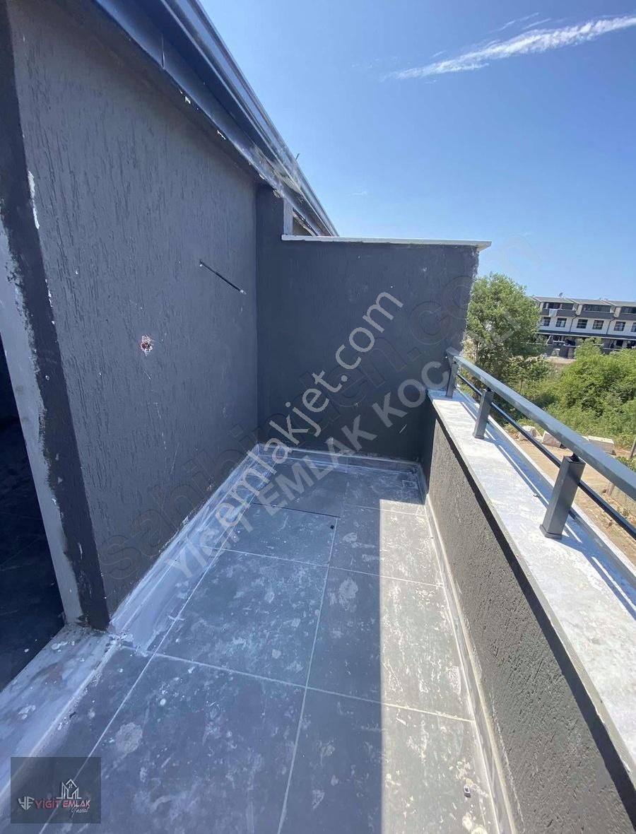 Sakarya Kocaalide Mutfak Ayrı 4+1 Triplkes Villa Satılık
