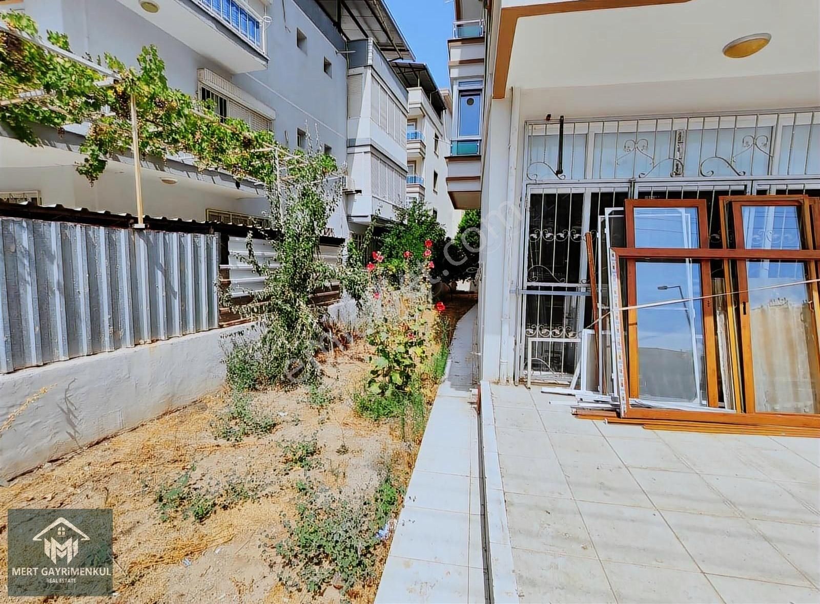 Uğur Mumcuda Hastane Yakını Satılık 90m2 İş Yeri - Görsel 13