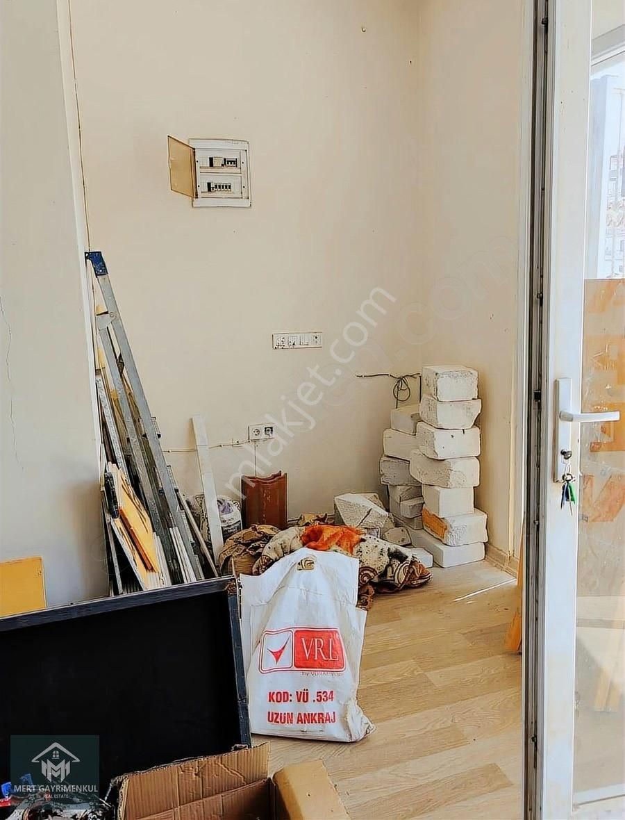 Uğur Mumcuda Hastane Yakını Satılık 90m2 İş Yeri - Görsel 7