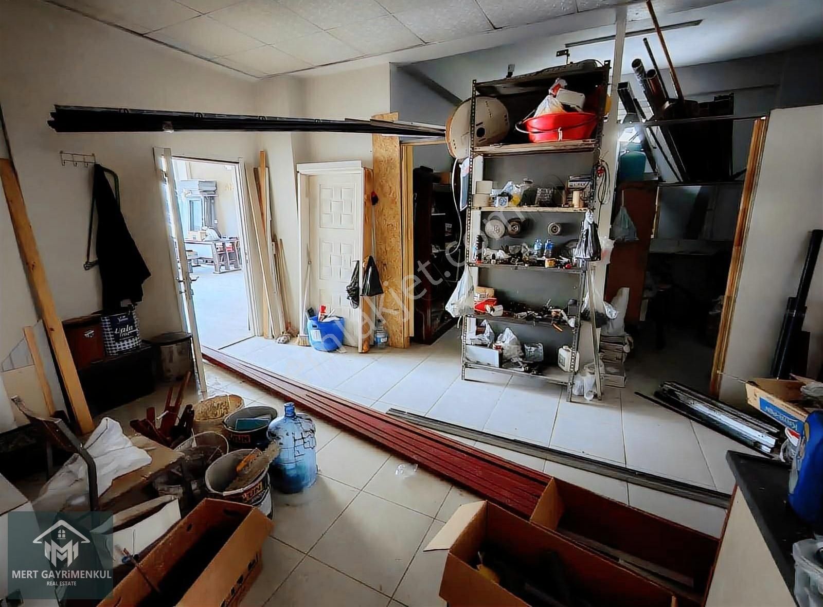 Uğur Mumcuda Hastane Yakını Satılık 90m2 İş Yeri - Görsel 9